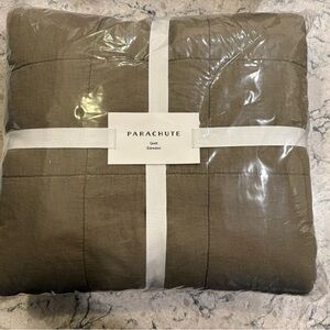 Parachute Linen Box Quilt, King, Moss